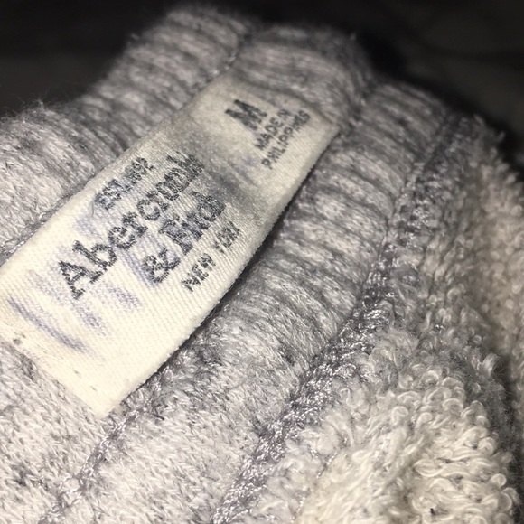 Gray Abercrombie Sweats - Picture 3 of 5